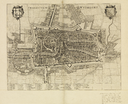 216015 Plattegrond van de stad Utrecht met directe omgeving; met weergave van het stratenplan, wegen, watergangen en ...